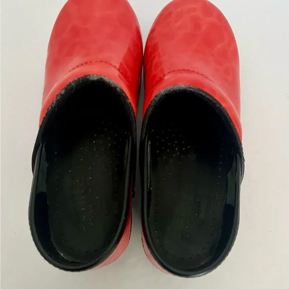 Sanita Professional Danish Clog Womens Size 35 Red Slip On size 5 - Picture 5 of 7